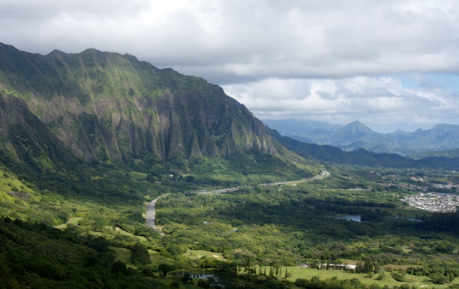 Nuʻuanu Pali State Wayside, Hawaii, USA